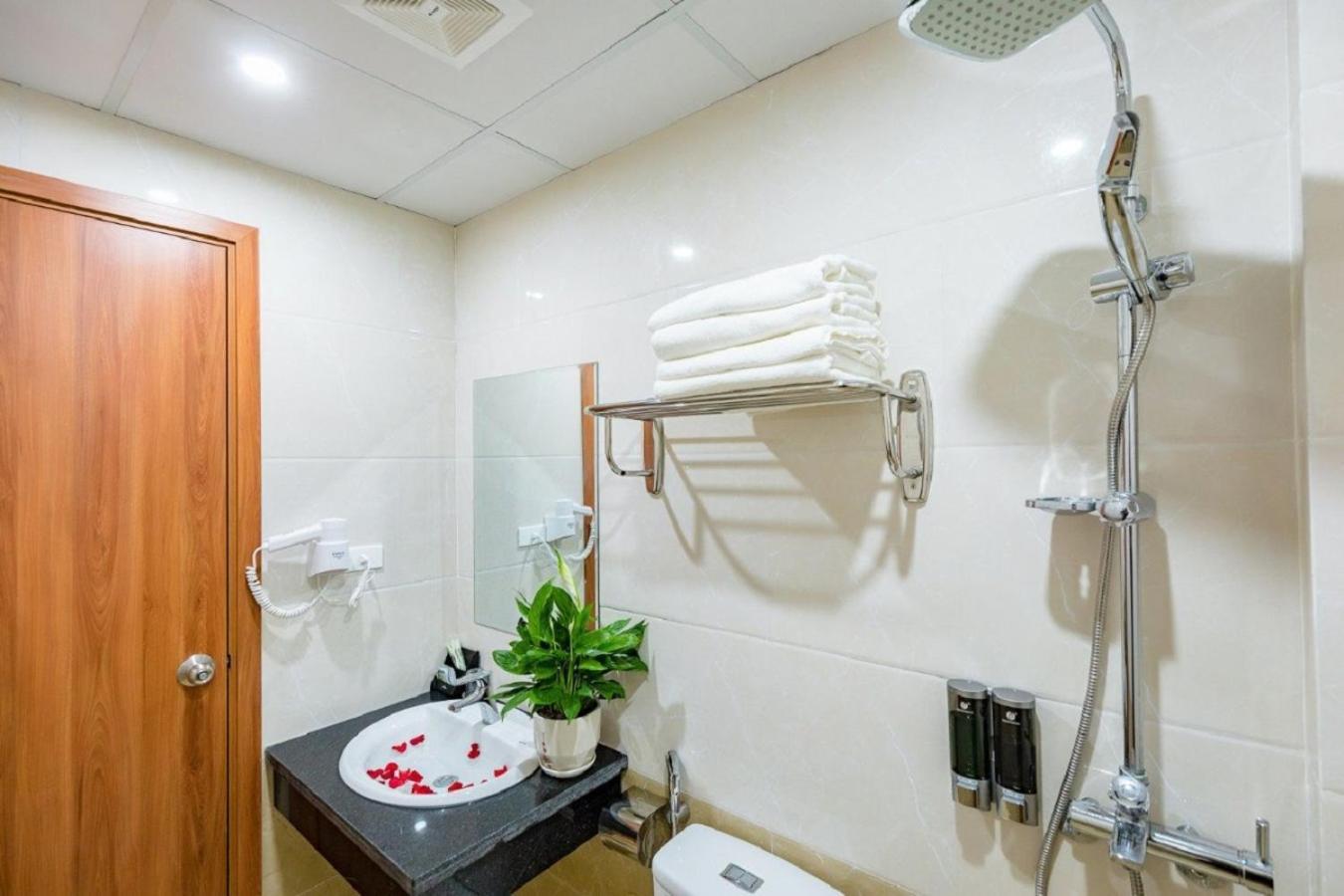 Gia Cat Long Boutique Cat Ba Hotel Chan Chau Exterior photo